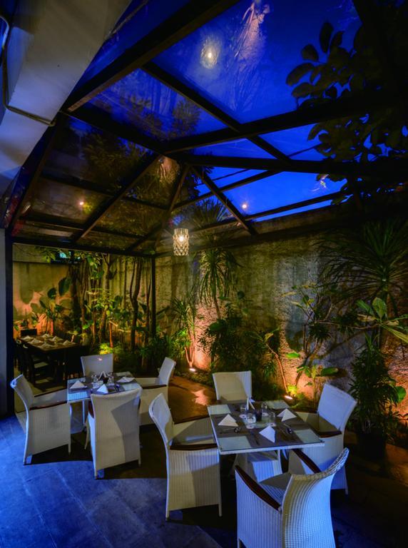 Sotis Hotel